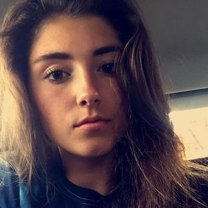 Meet your Posher, Cortney